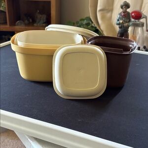 Tupperware Vintage Cream, Yellow & Brown Food Storage Containers